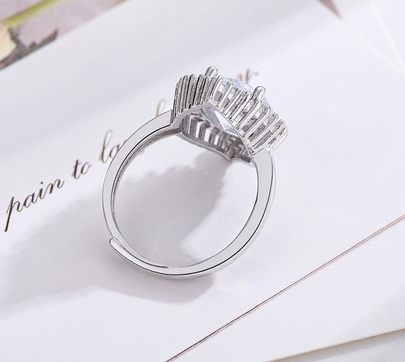 Large Particle Moissanite Ring Female